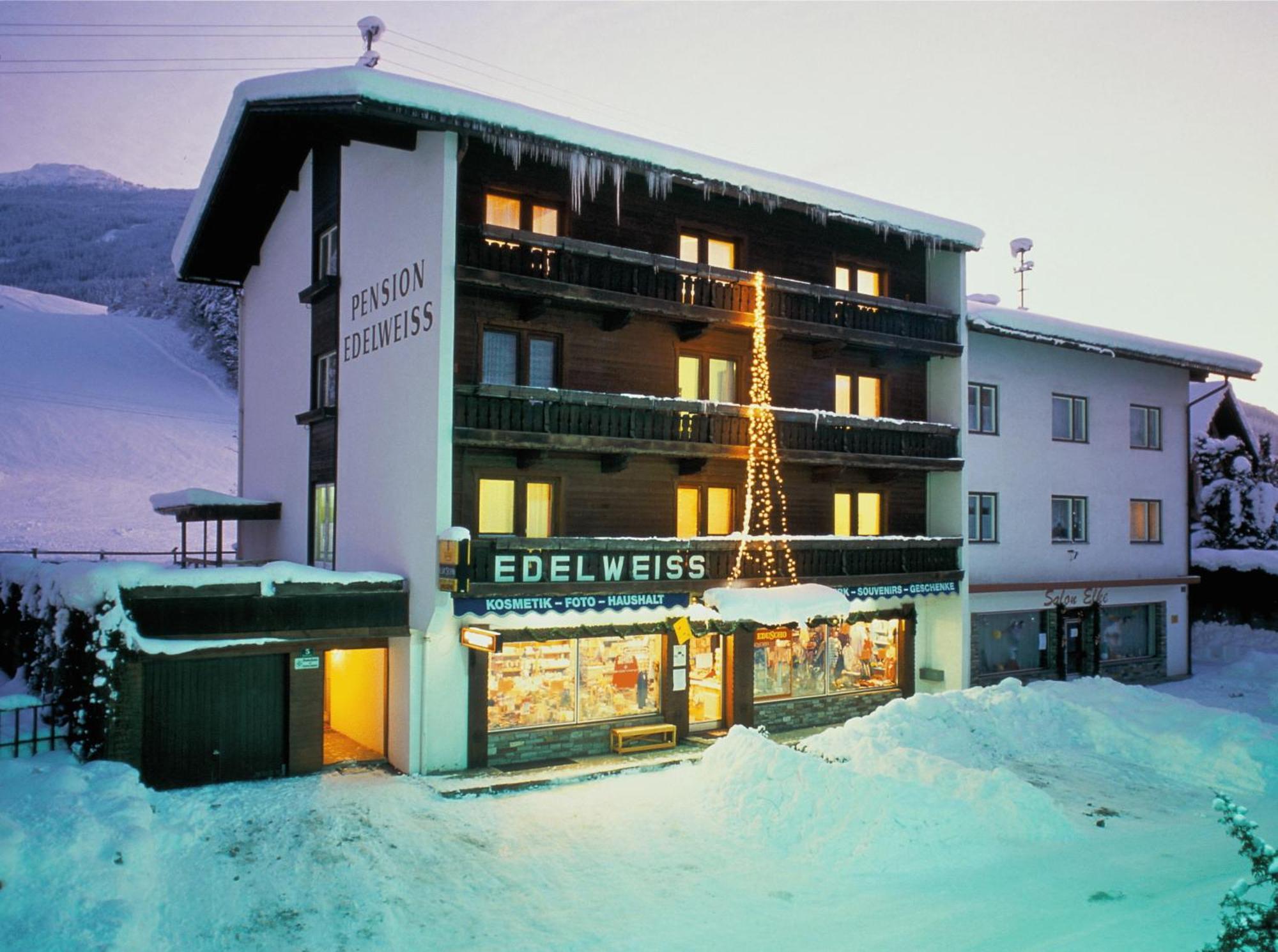 Gaestehaus Pension Edelweiss Kolsass Exterior foto
