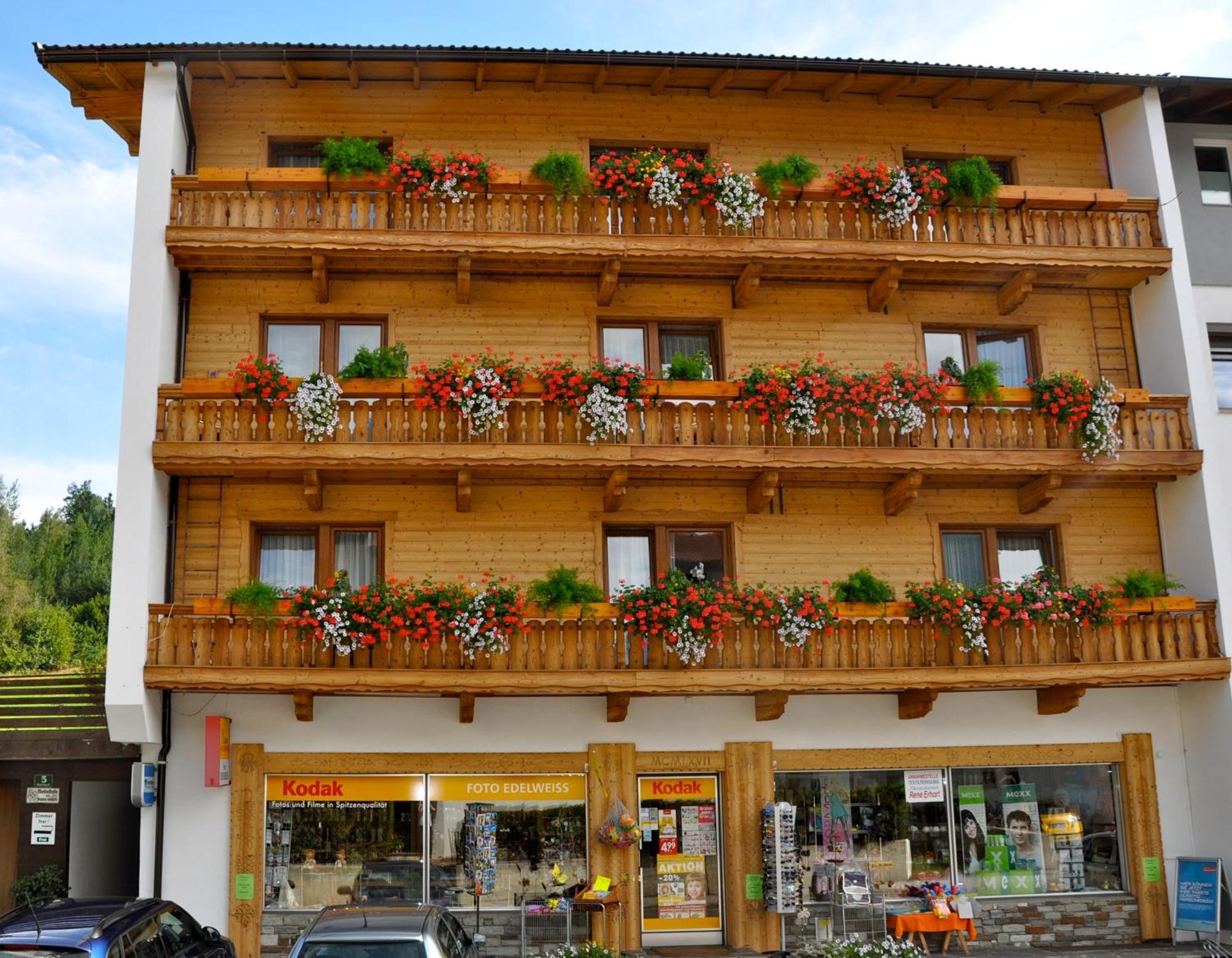 Gaestehaus Pension Edelweiss Kolsass Exterior foto