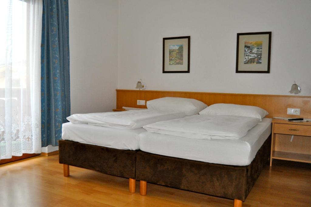 Gaestehaus Pension Edelweiss Kolsass Habitación foto