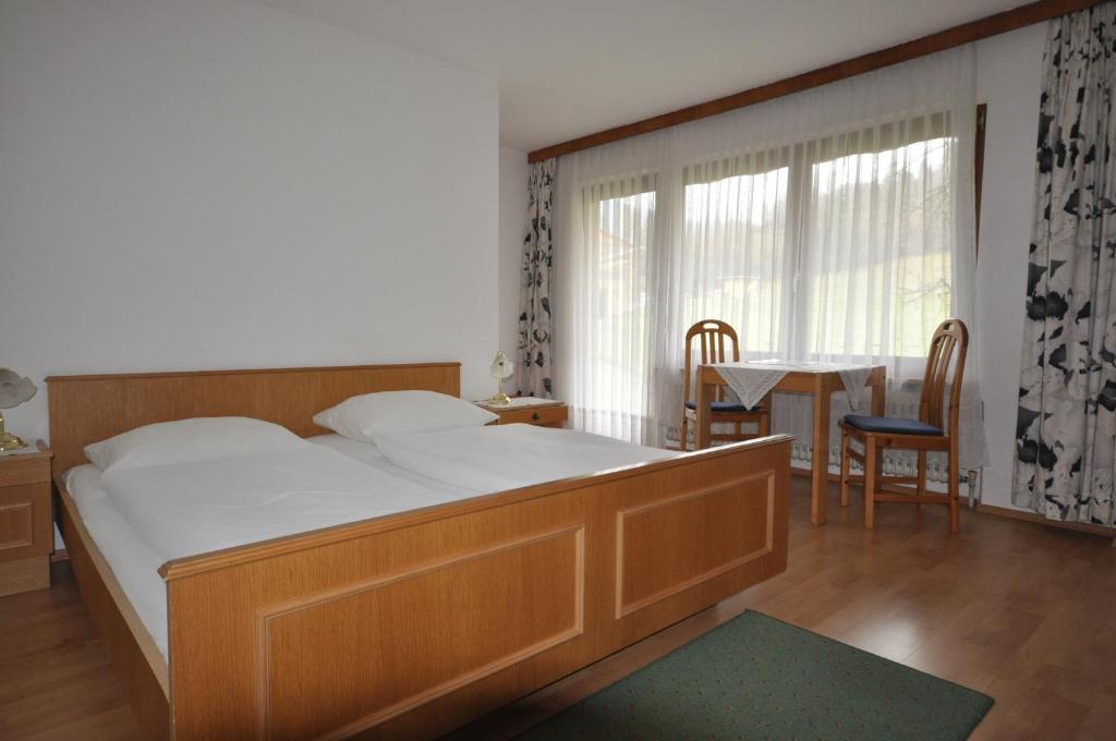 Gaestehaus Pension Edelweiss Kolsass Exterior foto